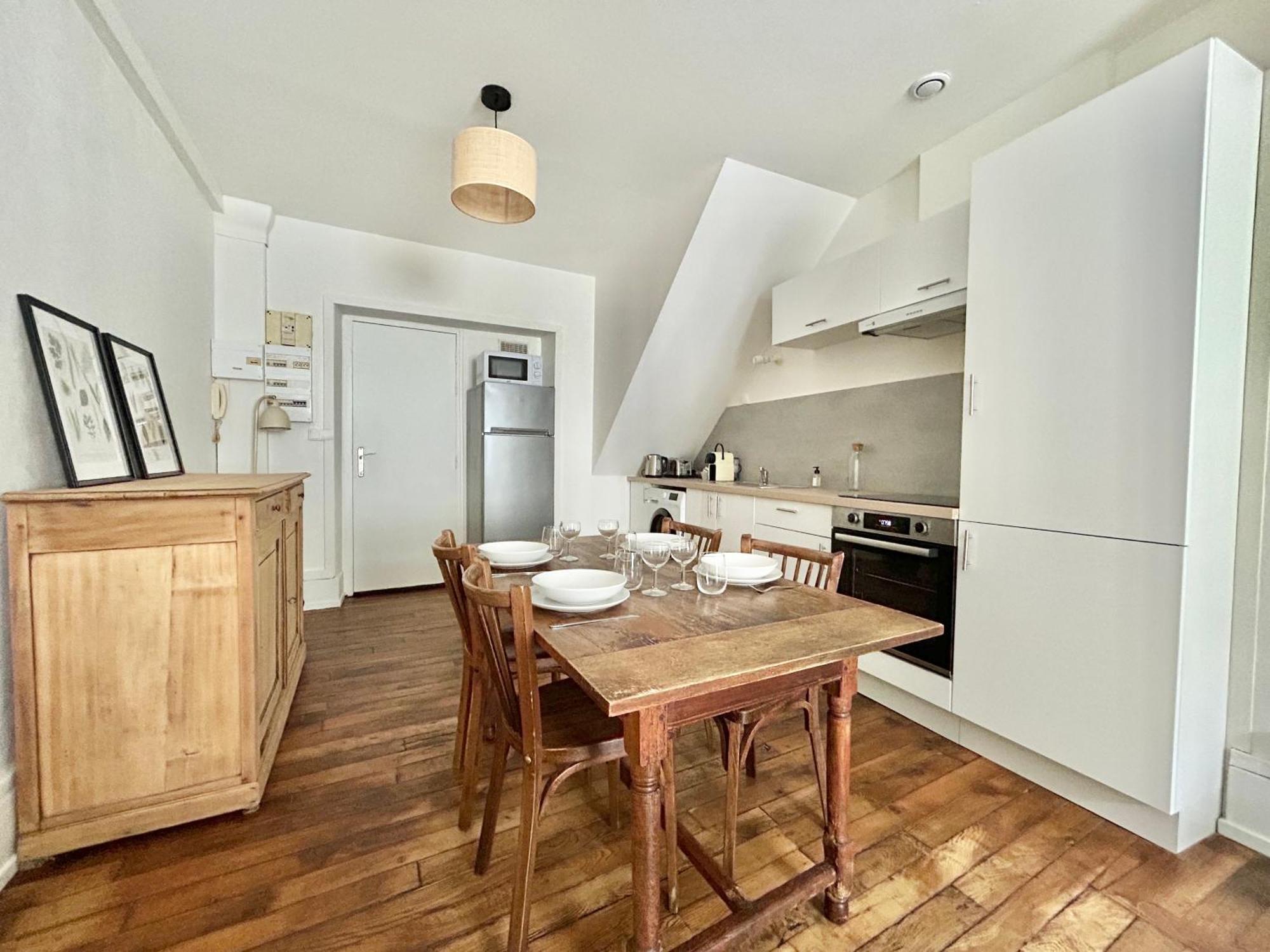 אורליאן Appartement Pinede - 2 Chambres - Centre Ville מראה חיצוני תמונה